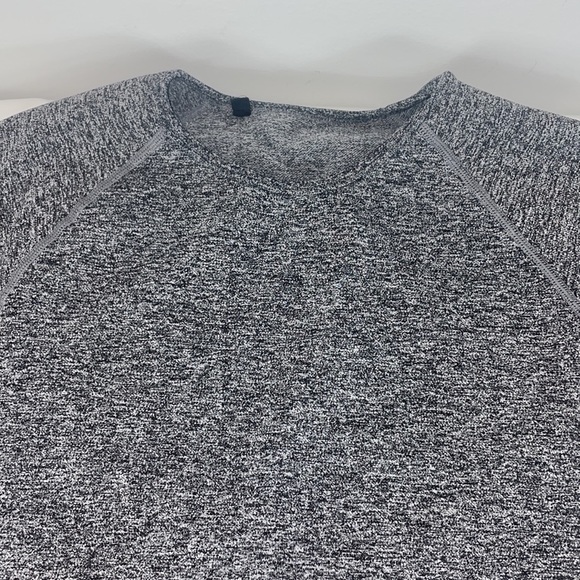 🆕Bo&Tee black marl determined seamless crop top 🖤 - Picture 4 of 7